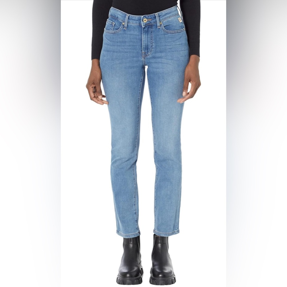 Tommy Hilfiger Women's Tribeca Straight Denim✨
